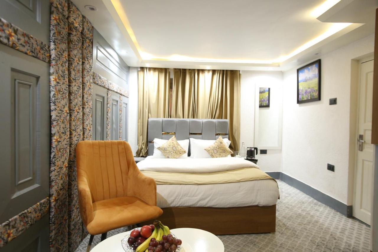 Hotel Ahmed Residency