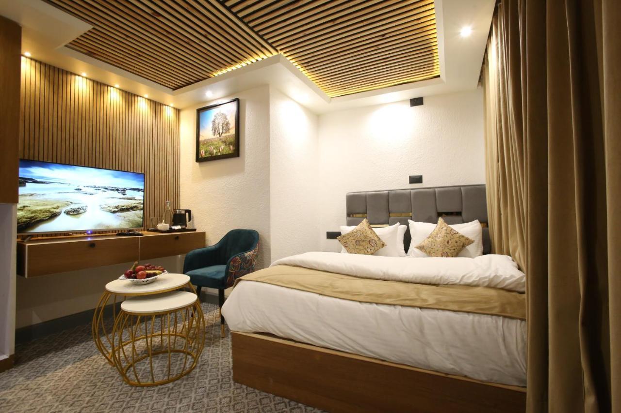 Ahmed Residency Hotel Srinagar (Jammu and Kashmir)