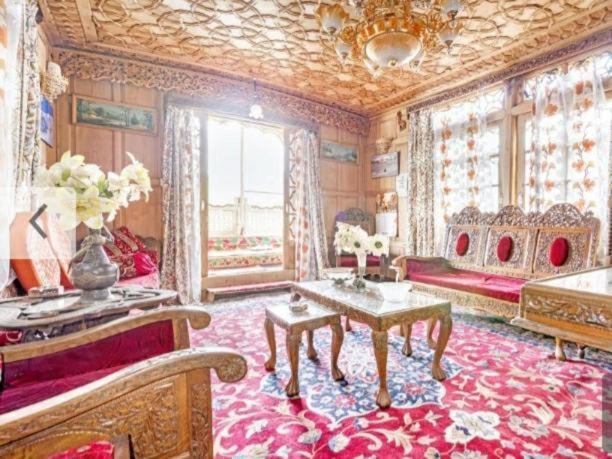 Newminar Group Of Houseboats Hotel Srinagar (Jammu and Kashmir)