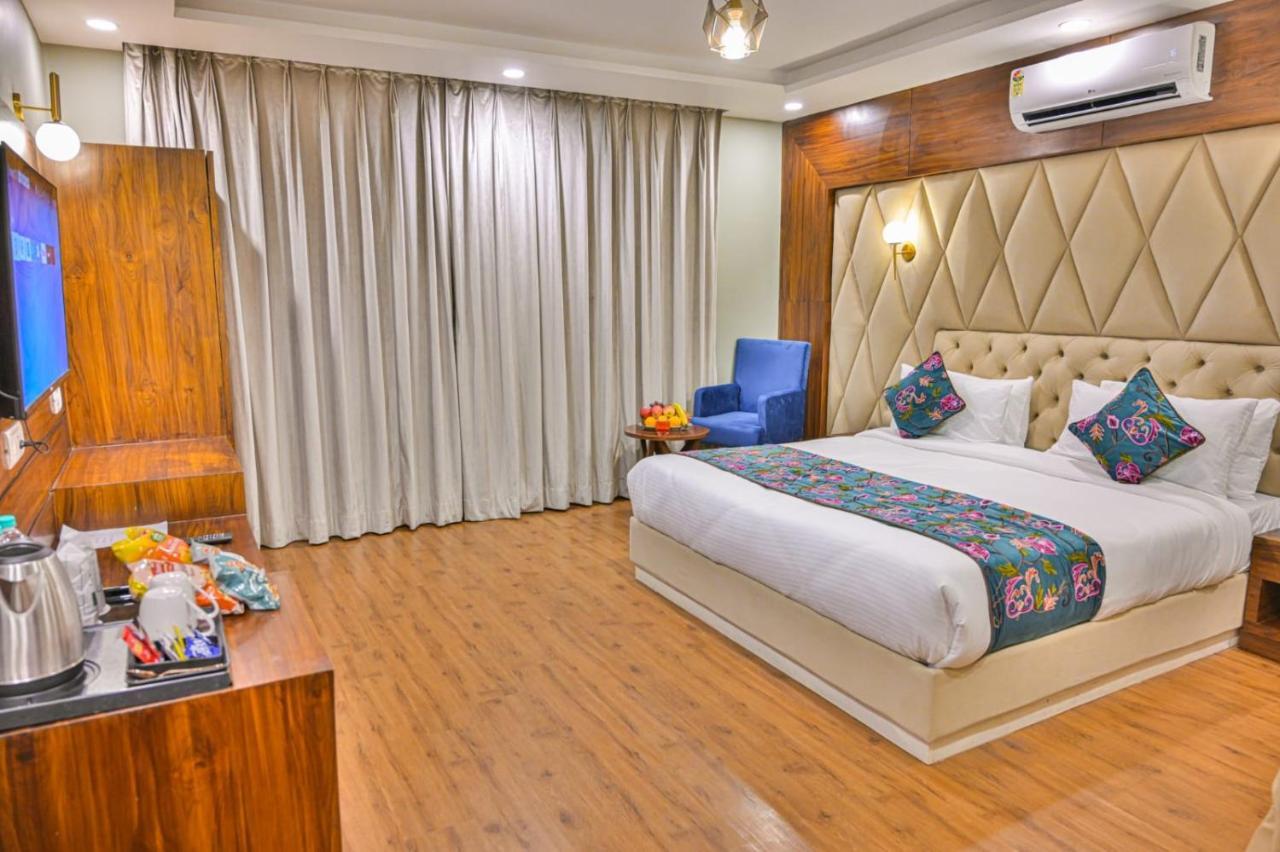 Midtown Greens Hotel Srinagar (Jammu and Kashmir)