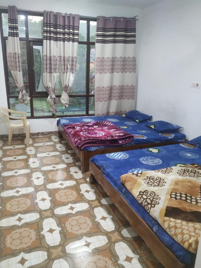 Lakes And Peaks Homestay Srinagar (Jammu and Kashmir)