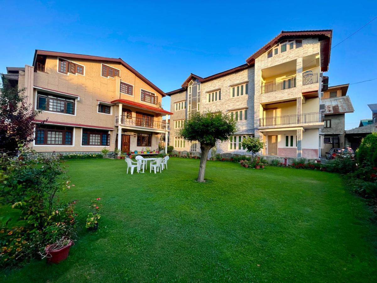 Apartment Khwaab Gah By The Khayabaan-homestay Fully Furnished With Functional Kitchen, Wifi & Parking In Centre *