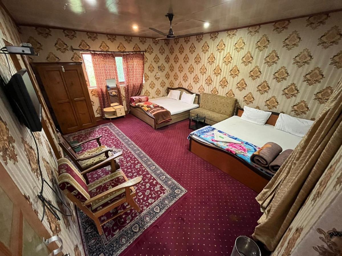 Kashmir Rose 3* Srinagar (Jammu and Kashmir)