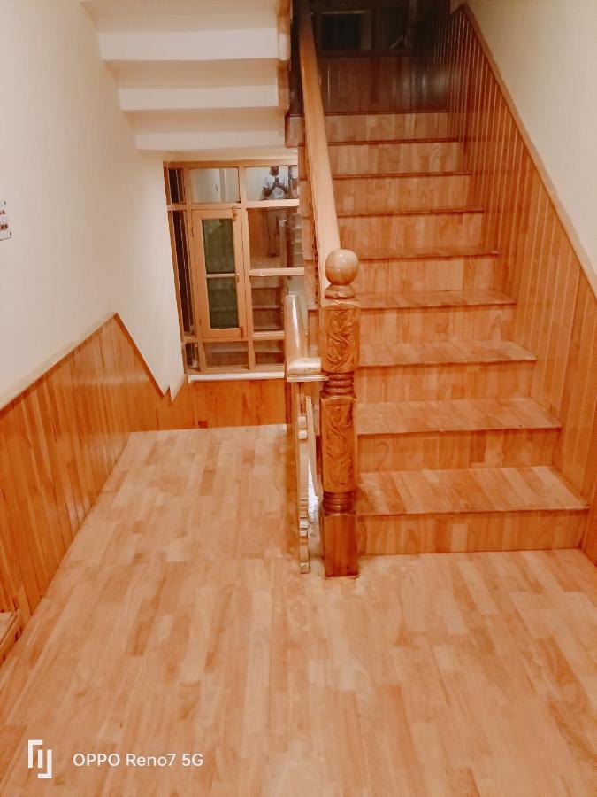 Hostel Moonshine Srinagar (Jammu and Kashmir)