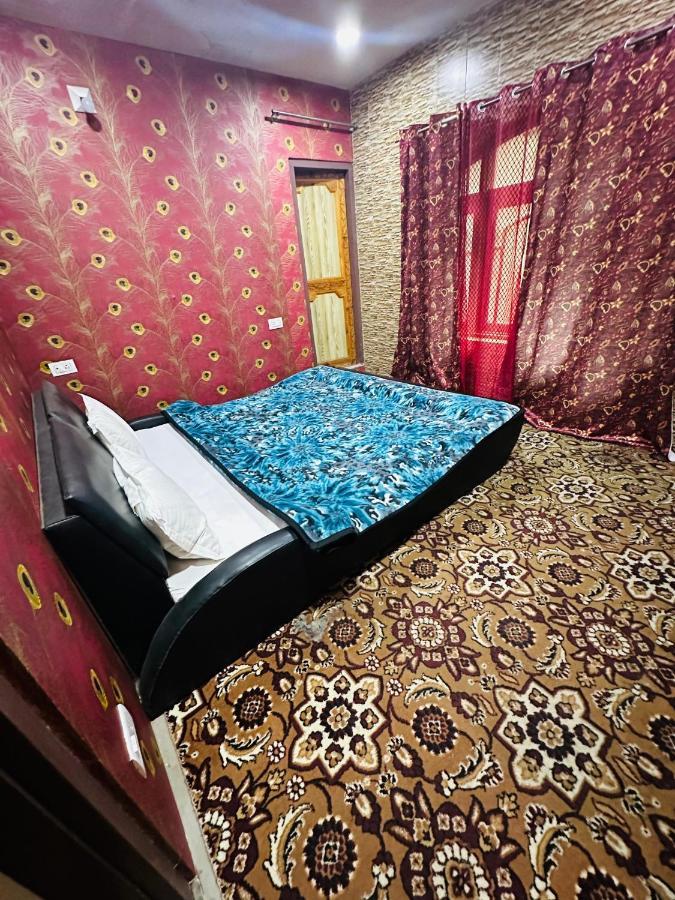 Merlin Palace 2*