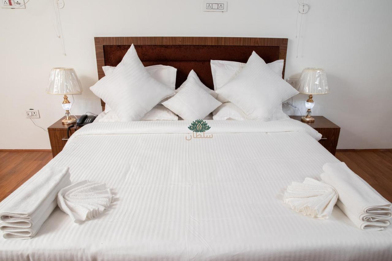 Hotel Sultan Residency Srinagar (Jammu and Kashmir)