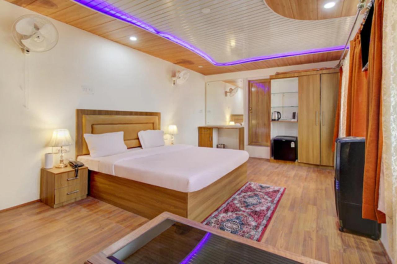 Hotel Sultan Residency Srinagar (Jammu and Kashmir)