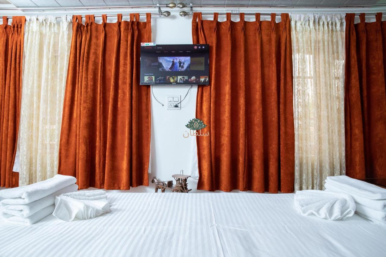 Hotel Sultan Residency Srinagar (Jammu and Kashmir)