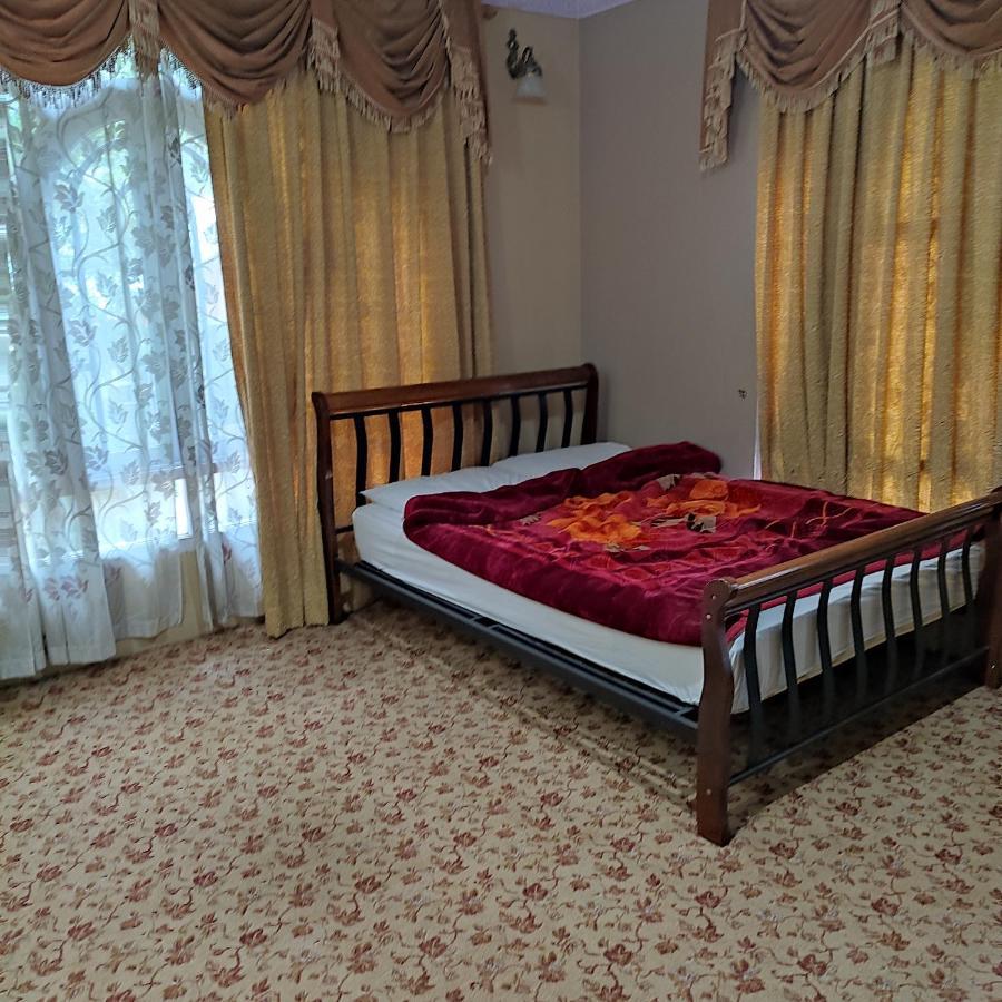 Hostel New Urban Den Srinagar (Jammu and Kashmir)