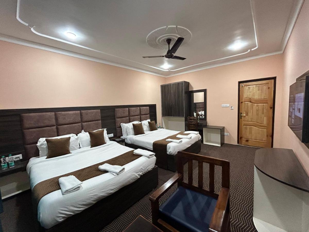 Hotel Fair Mount, Airport Road, Humhama 3*