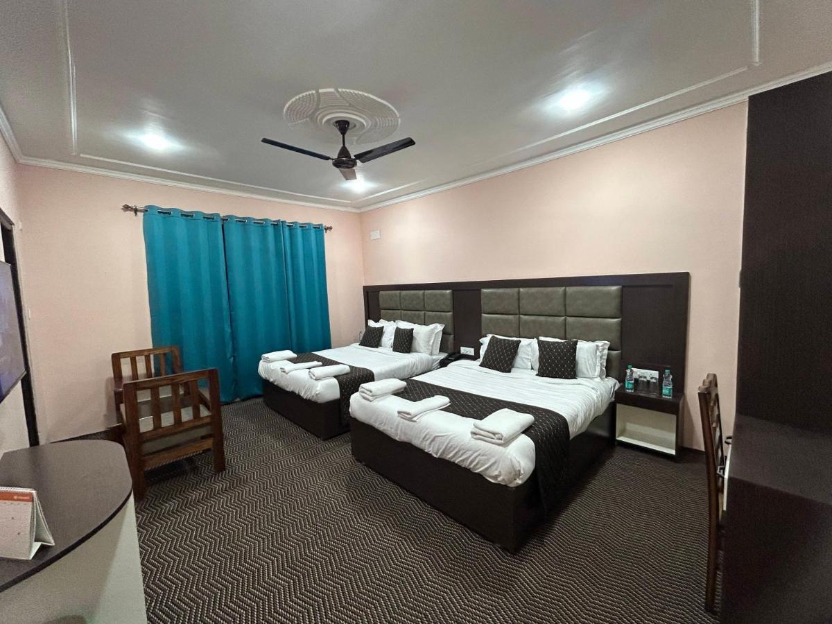 Hotel Fair Mount, Airport Road, Humhama Srinagar (Jammu and Kashmir)