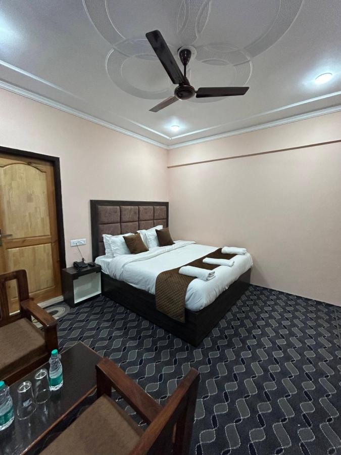 Fair Mount, Airport Road, Humhama Srinagar (Jammu and Kashmir)