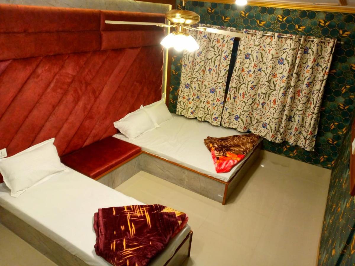 Hotel Rooma Holidays In Heaven