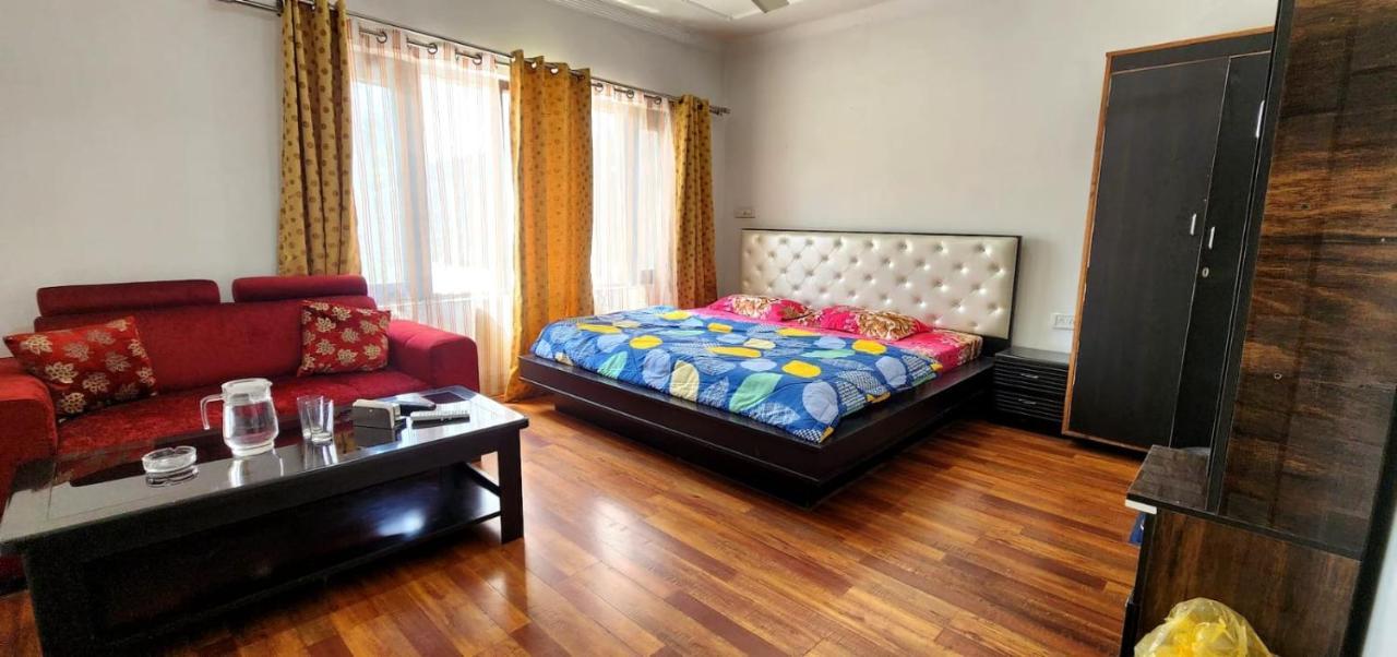 Huma 2* Srinagar (Jammu and Kashmir)
