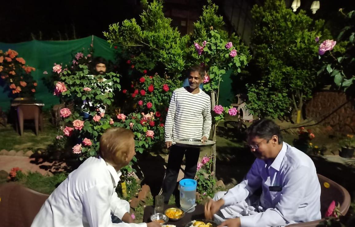 Houseboat Karima Palace Srinagar (Jammu and Kashmir)