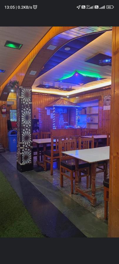 New Zum Zum & Restaurant