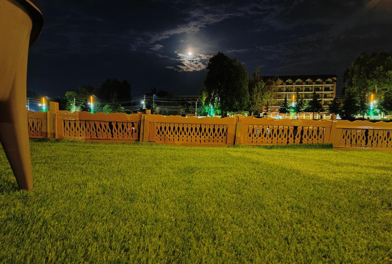 Houseboat Karima Palace 3* Srinagar (Jammu and Kashmir)
