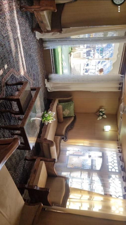 Neelam & Lady Of Group Of Houseboats Hotel Srinagar (Jammu and Kashmir)