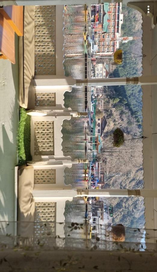 Hotel Neelam & Lady Of Group Of Houseboats