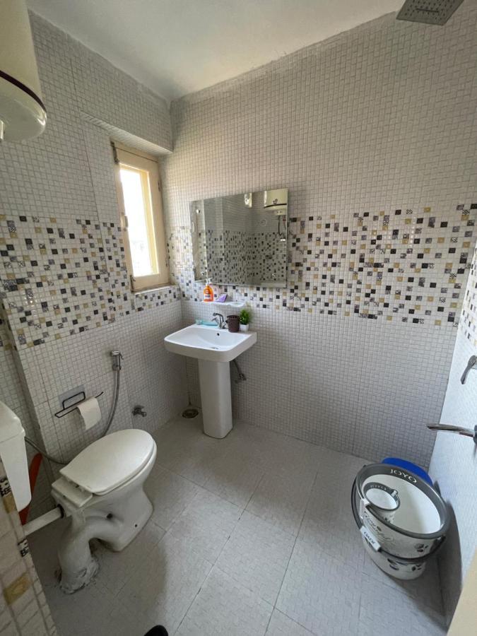 Khwaab Gah By The Khayabaan-homestay Fully Furnished With Functional Kitchen, Wifi & Parking In Centre Srinagar (Jammu and Kashmir)