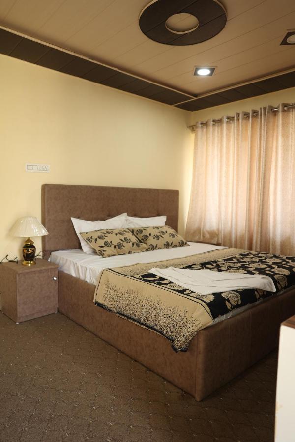 Apartment Khwaab Gah By The Khayabaan-homestay Fully Furnished With Functional Kitchen, Wifi & Parking In Centre