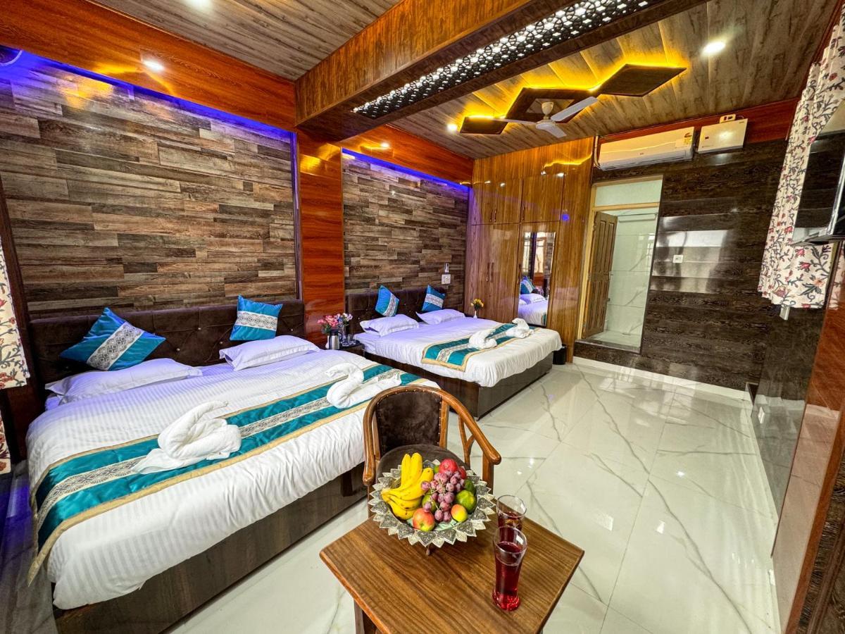 Aasariya And Restaurants 4*