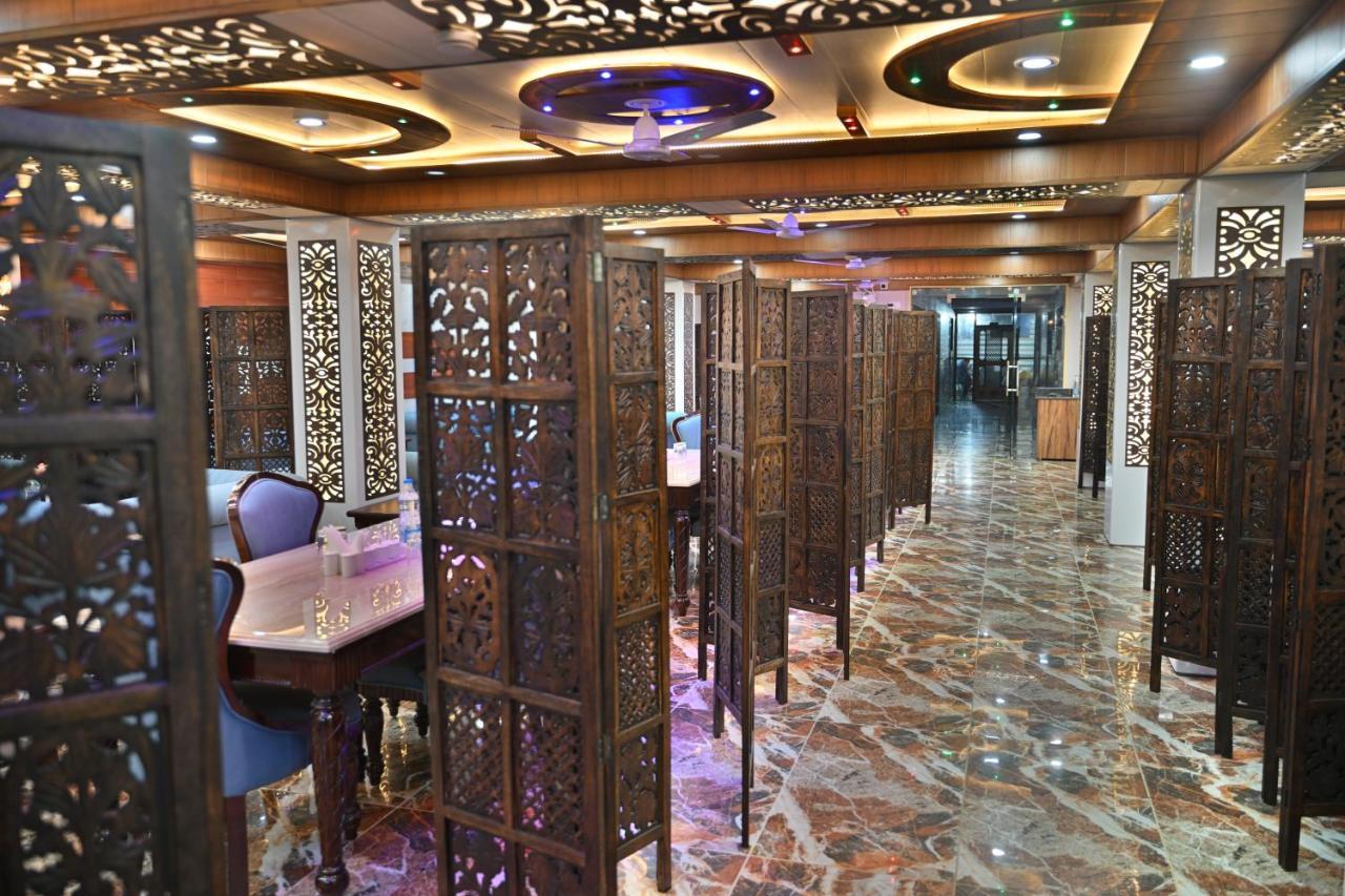 Aasariya And Restaurants 4* Srinagar (Jammu and Kashmir)