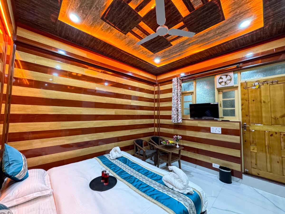Aasariya And Restaurants Hotel 4*