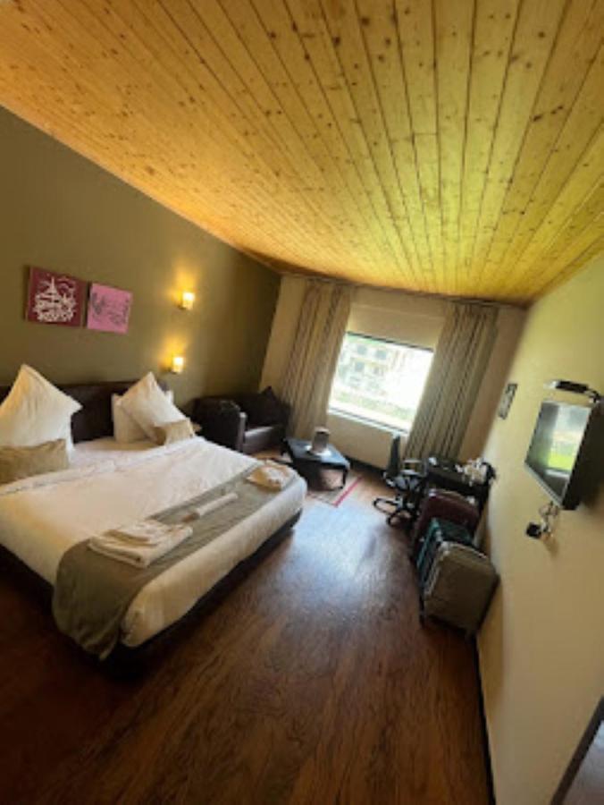 Tranquil Retreat Sonamarg Hotel 4*