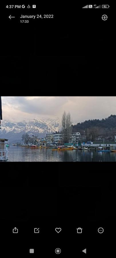 Resort Hb Nancy Group Of Houseboats Srinagar (Jammu and Kashmir)
