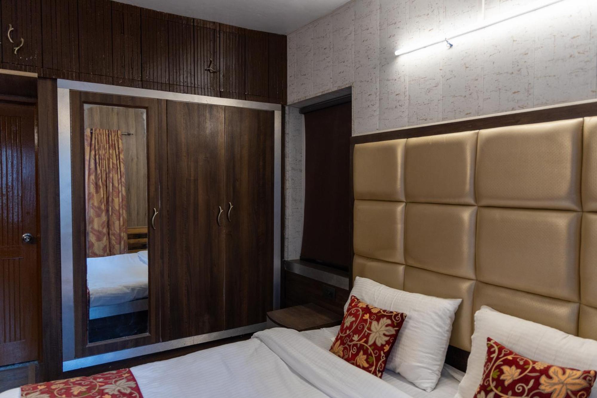 Bali Guest house Srinagar (Jammu and Kashmir)