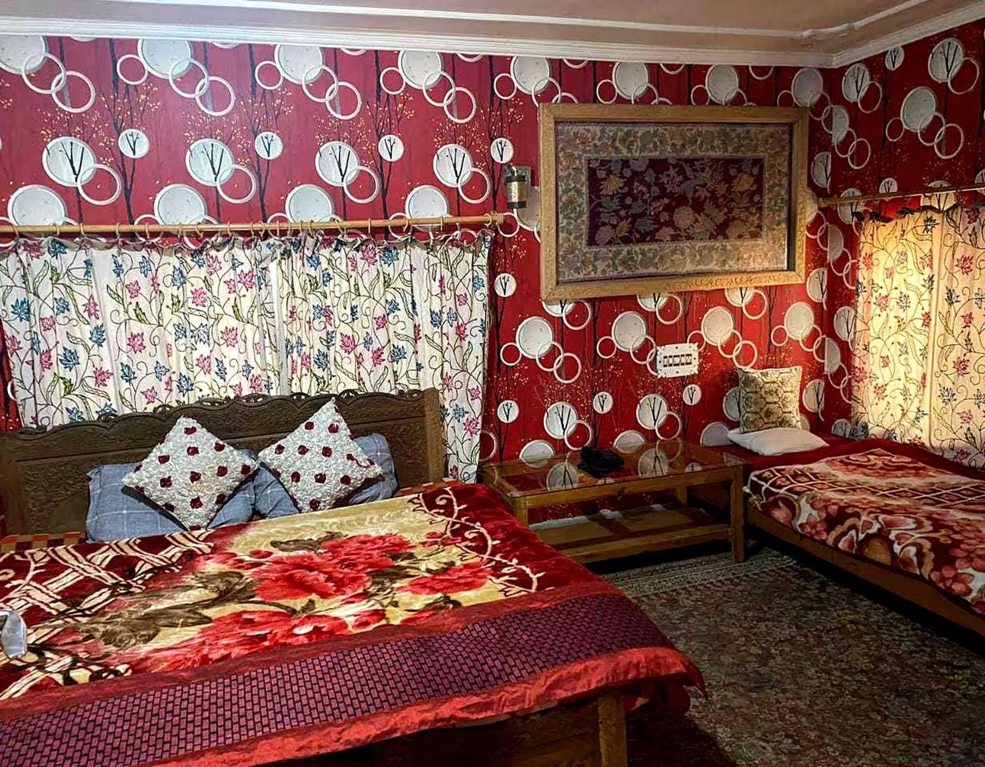 O Marigold Srinagar (Jammu and Kashmir)