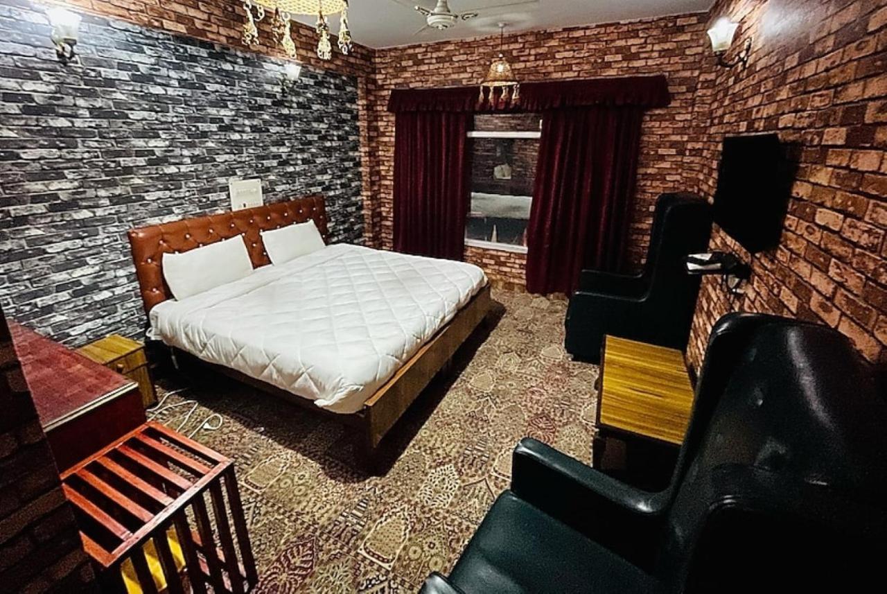 International Hotel 3*