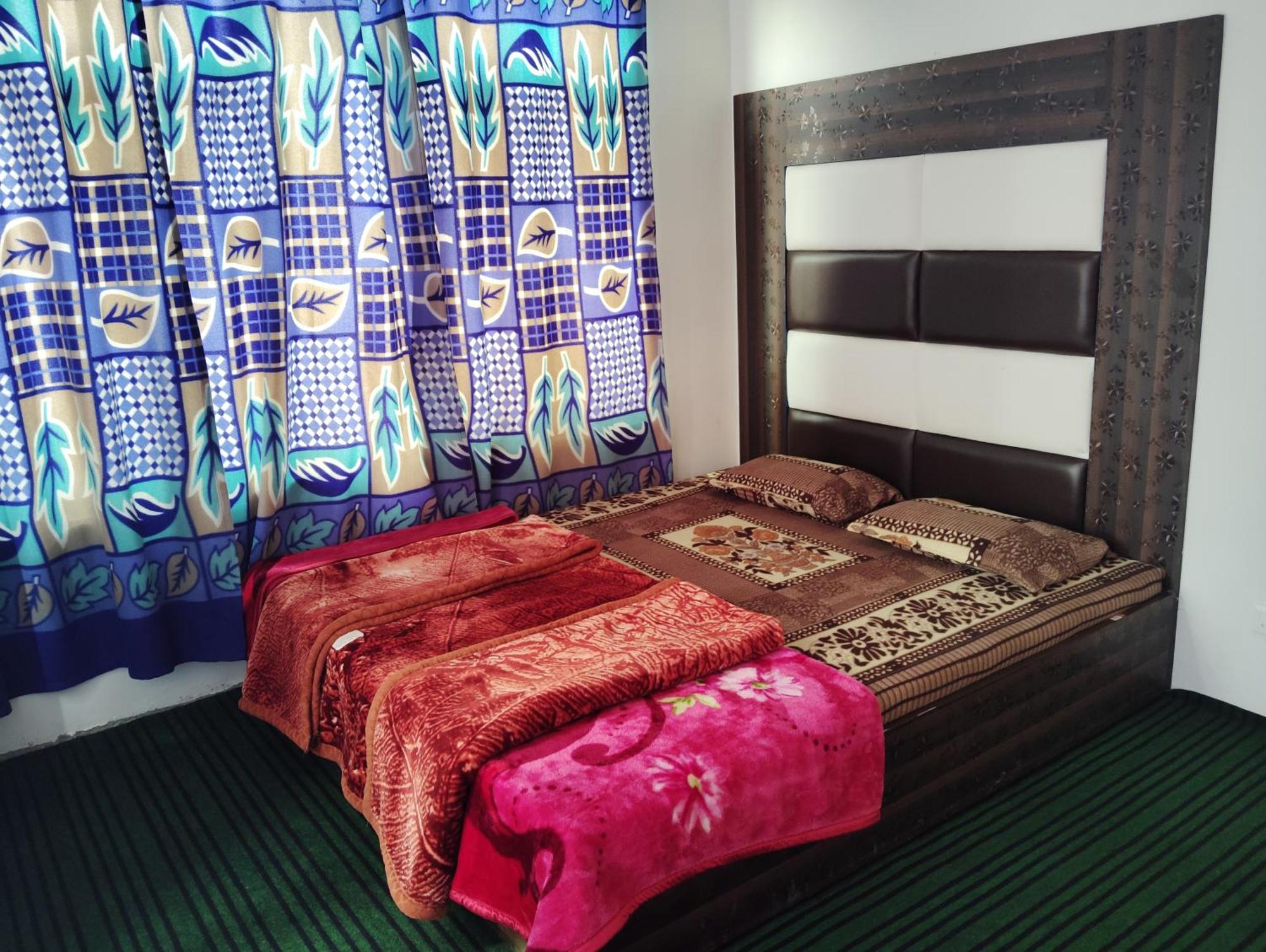 Moonlight Guest house *