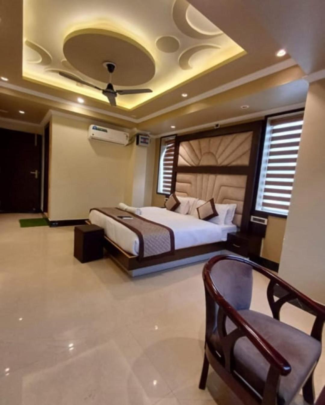 Limewood , 3*