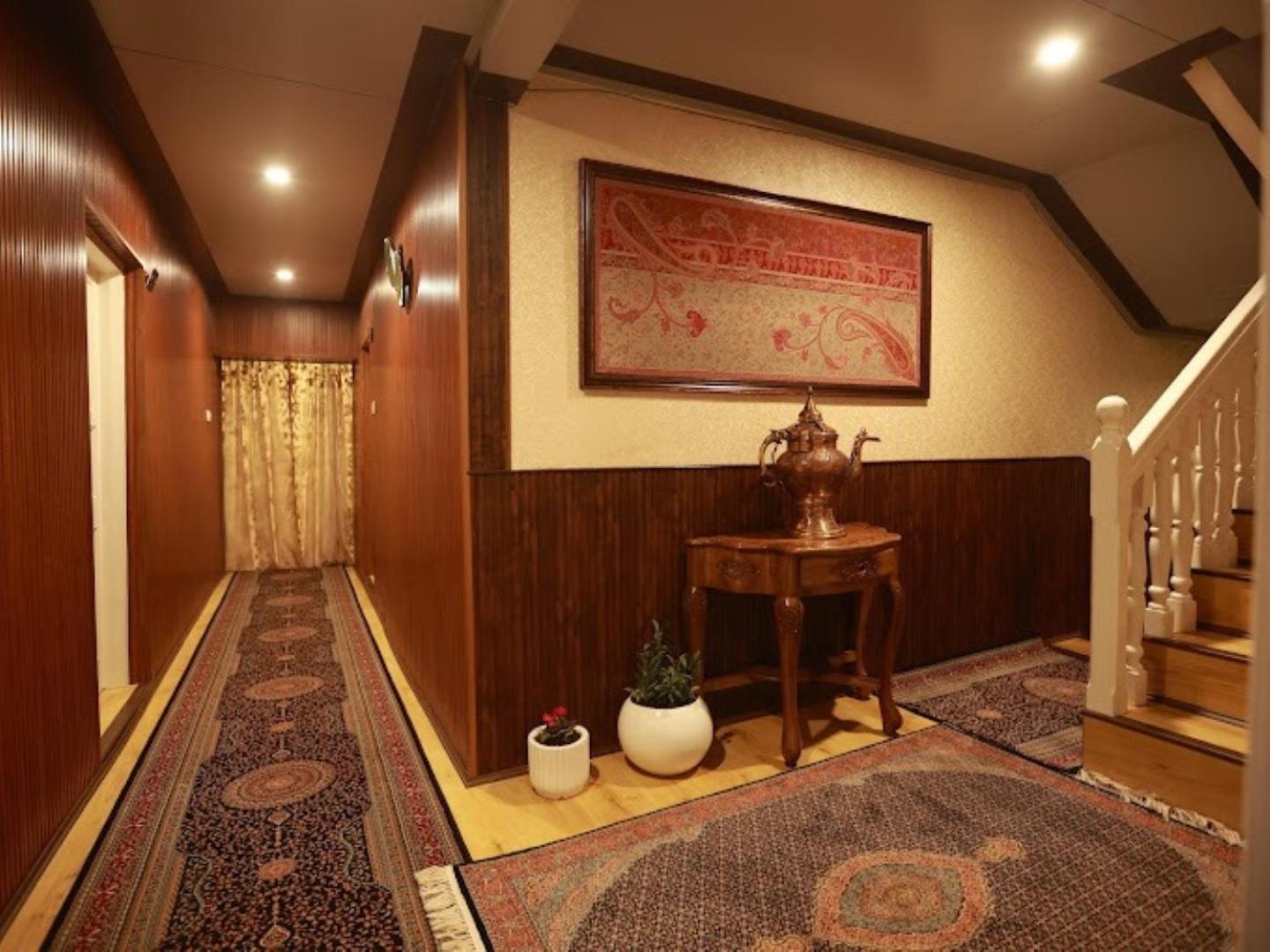 Aala Residency , * Srinagar (Jammu and Kashmir)