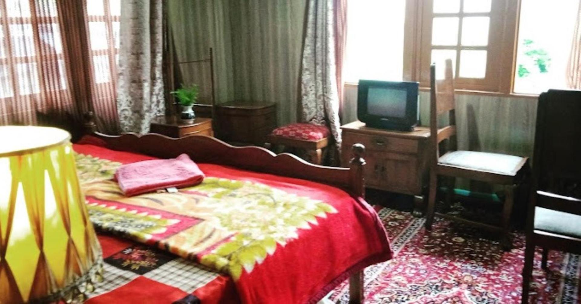 Guest house Flora , 3*