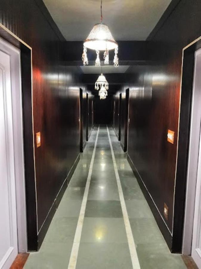 Hotel International Srinagar (Jammu and Kashmir)