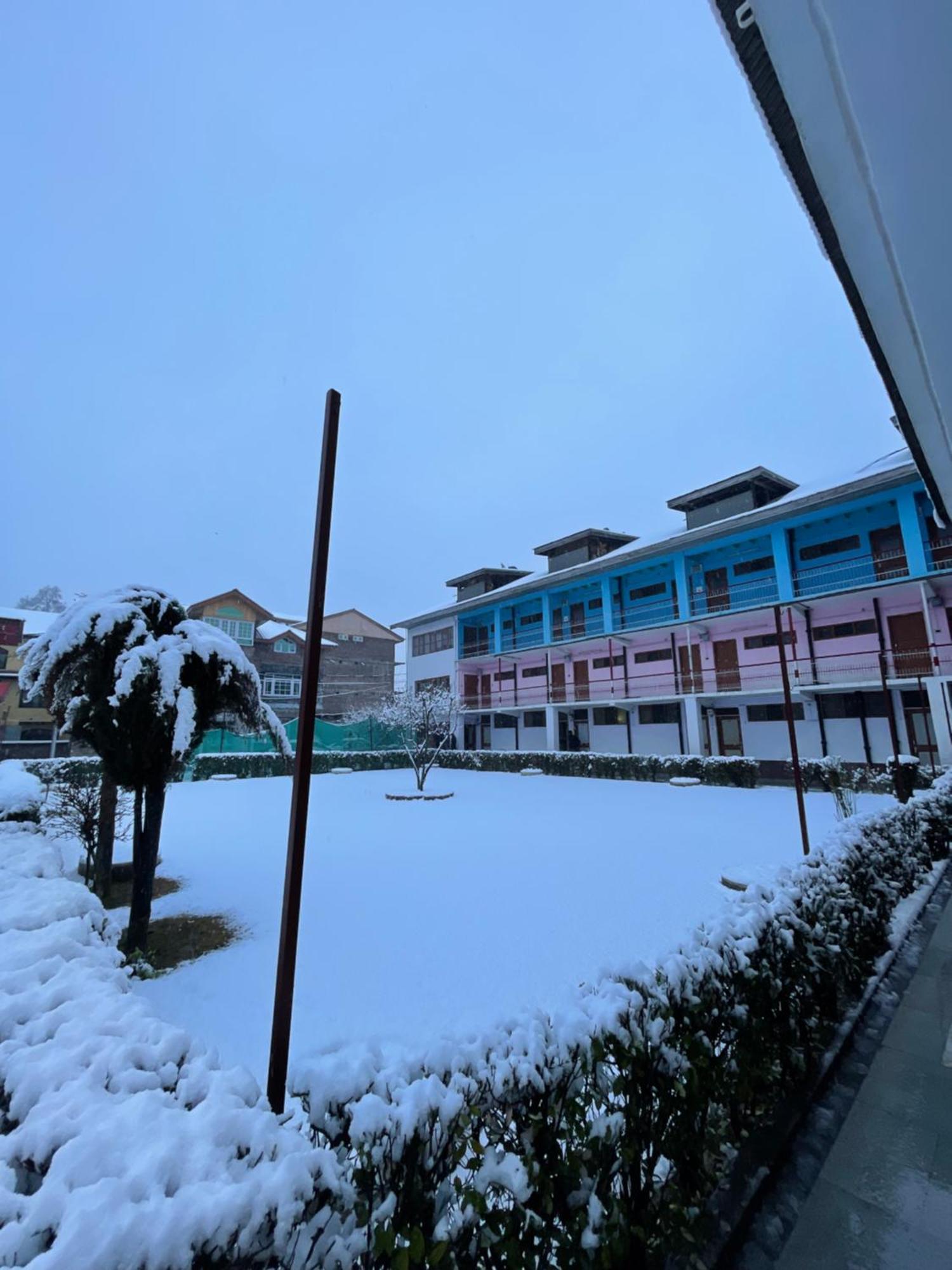 Hotel New Sahil Srinagar (Jammu and Kashmir)