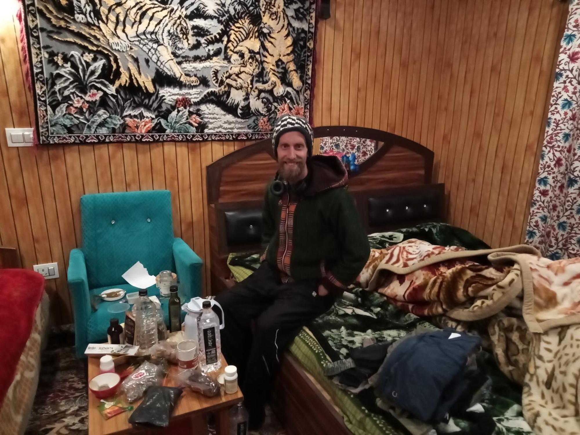 H.b Hotel