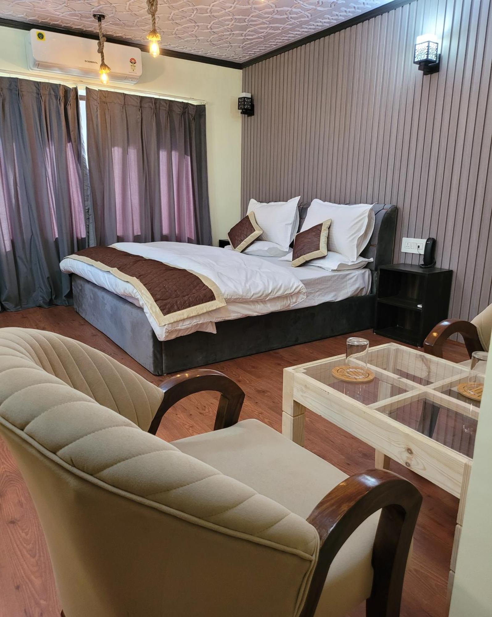 De-villaz Luxury Guest house