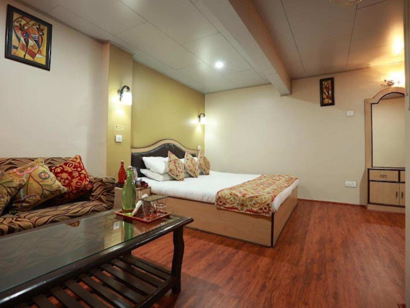 Aala Residency , Srinagar (Jammu and Kashmir)