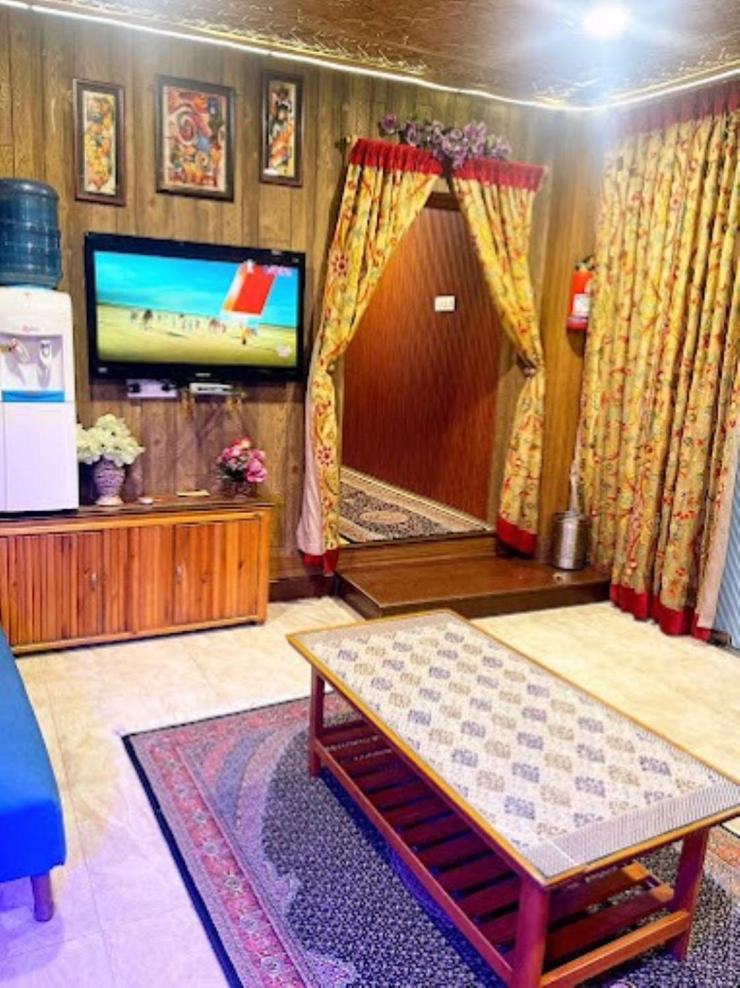 Aala Residency , Homestay