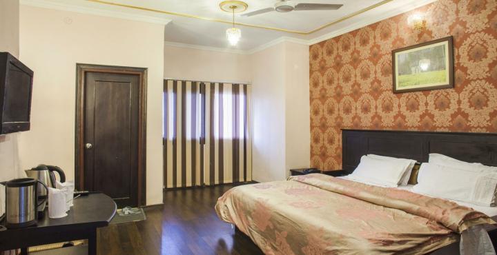 Pride Continental Srinagar (Jammu and Kashmir)