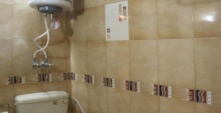 Pride Continental Hotel 3*