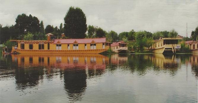 Canada Houseboats Srinagar (Jammu and Kashmir)