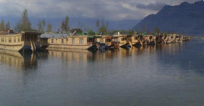 Canada Houseboats 4*