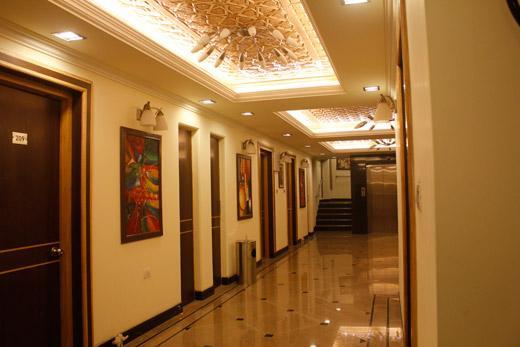 Comrade Hotel 4*