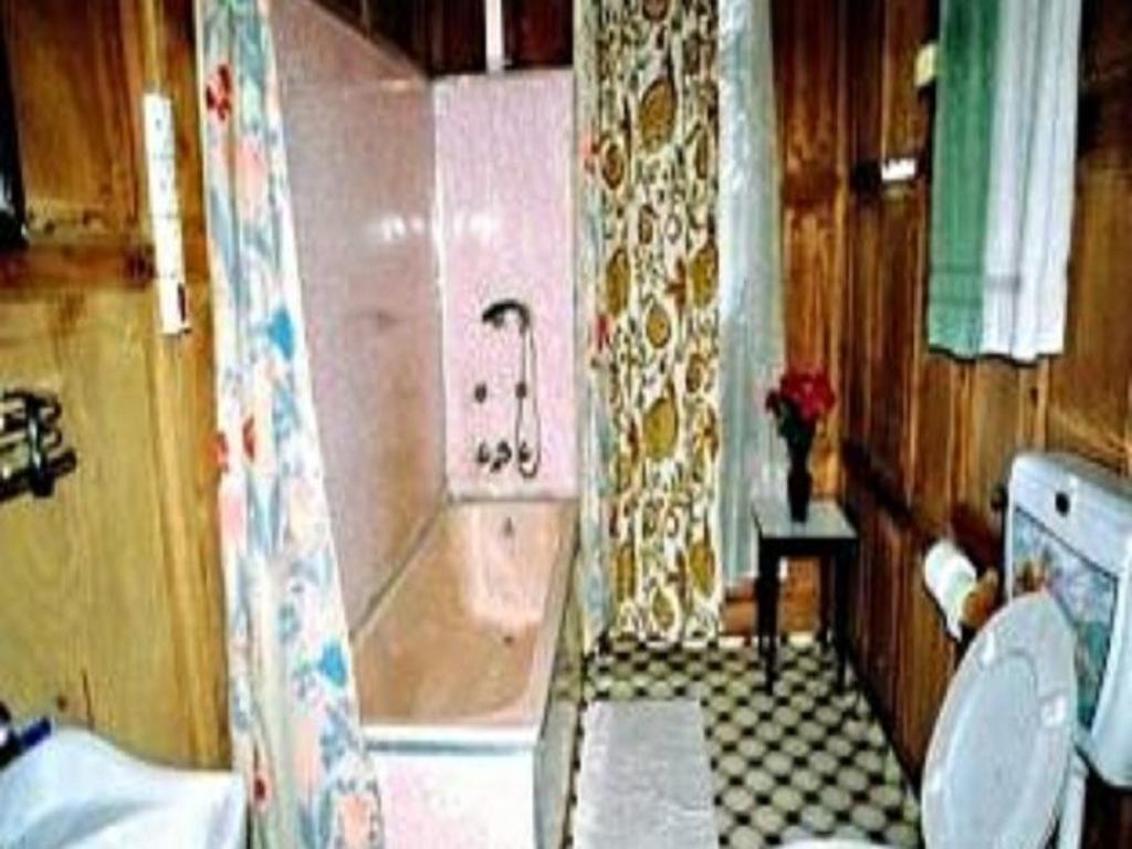 New Lucky Flower Group Of House Boat Srinagar (Jammu and Kashmir)