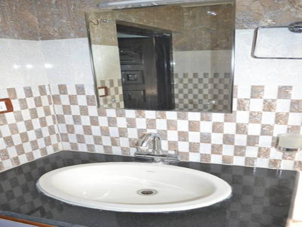 Urban Guest house Srinagar (Jammu and Kashmir)